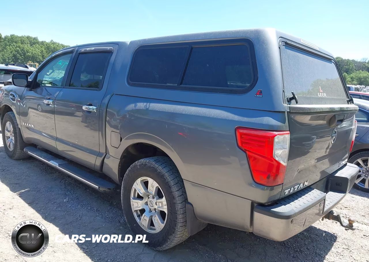 2017 Nissan Titan Platinum Reserve-Pro-4X-S-Sl-Sv VIN:1N6AA1E50HN500232 - 3