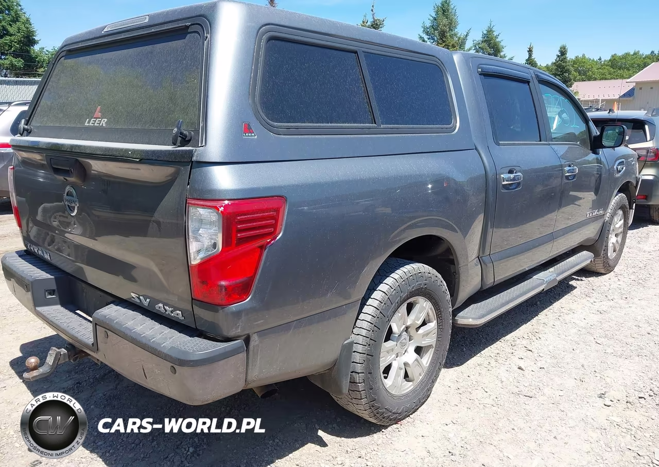 2017 Nissan Titan Platinum Reserve-Pro-4X-S-Sl-Sv VIN:1N6AA1E50HN500232 - 4