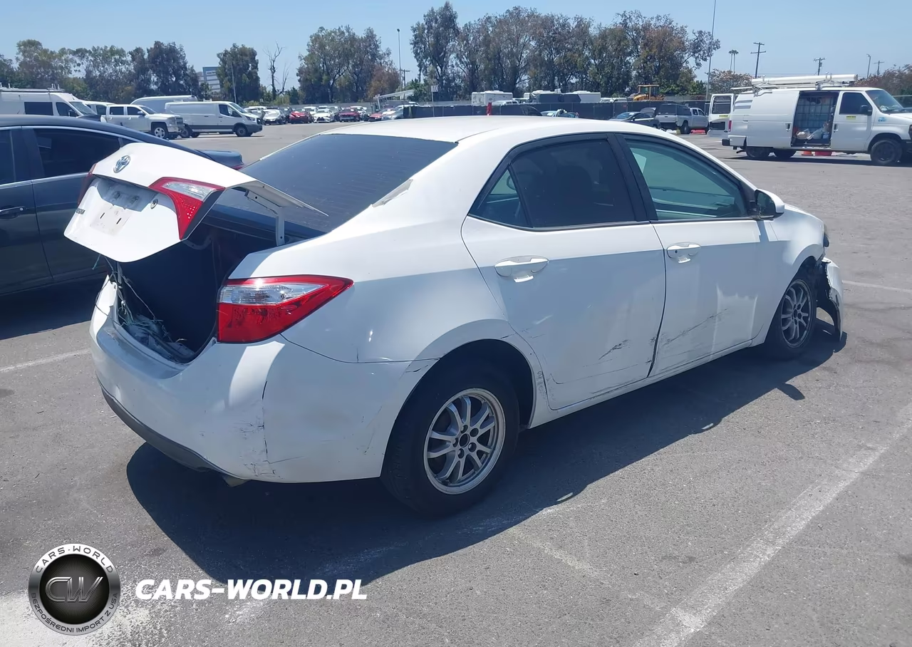 2016 Toyota Corolla L VIN:5YFBURHE9GP431700 - 4
