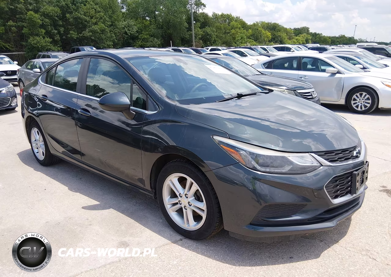 2018 Chevrolet Cruze Lt Auto – zdjęcie 1 z 16