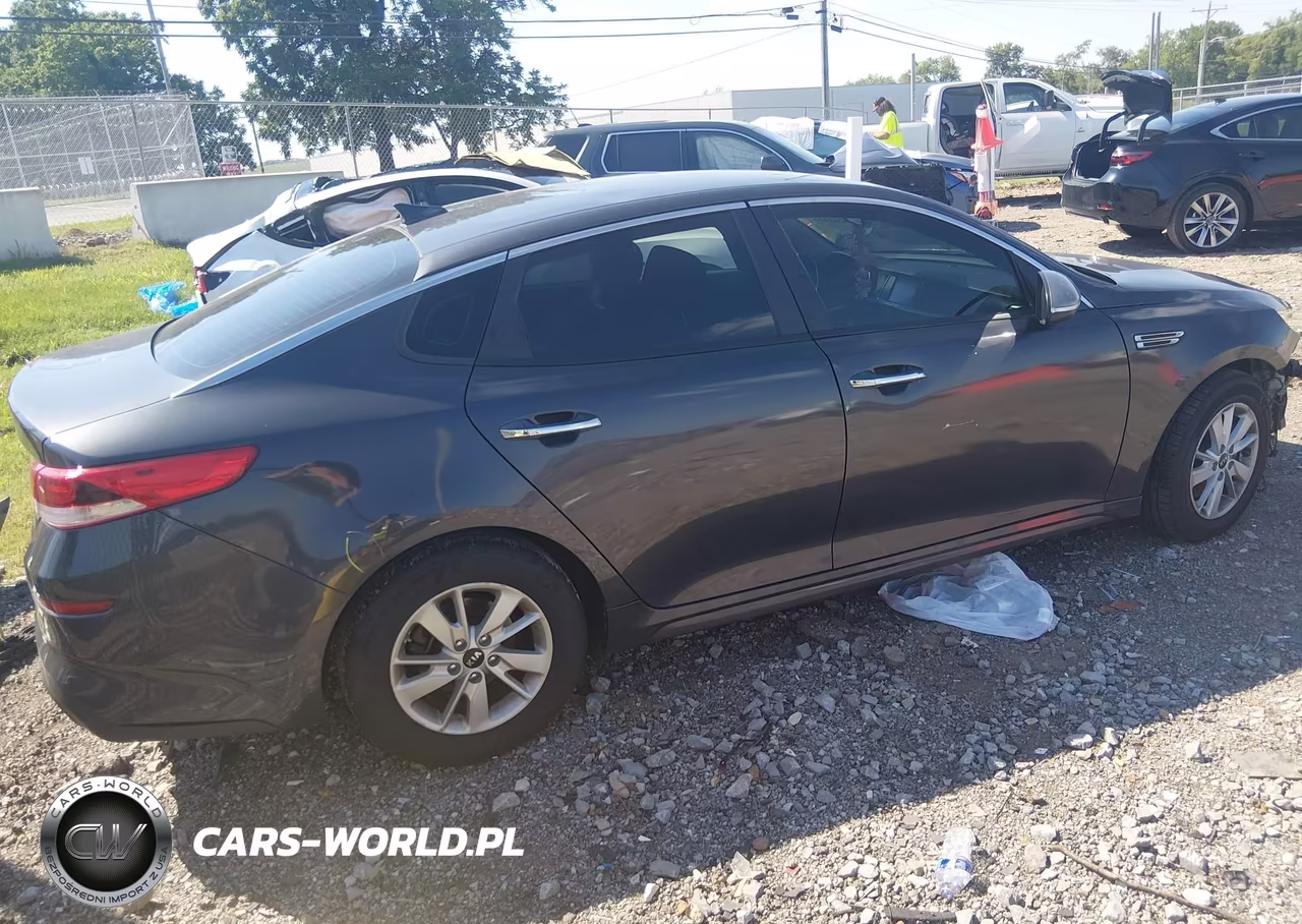 2019 Kia Optima Lx VIN:5XXGT4L33KG280856 - 4