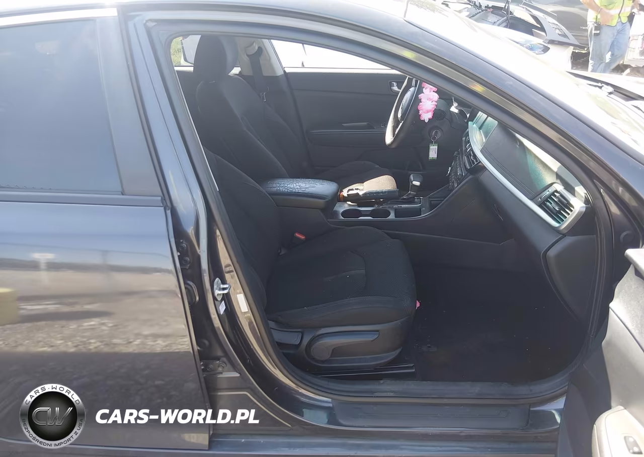 2019 Kia Optima Lx VIN:5XXGT4L33KG280856 - 5