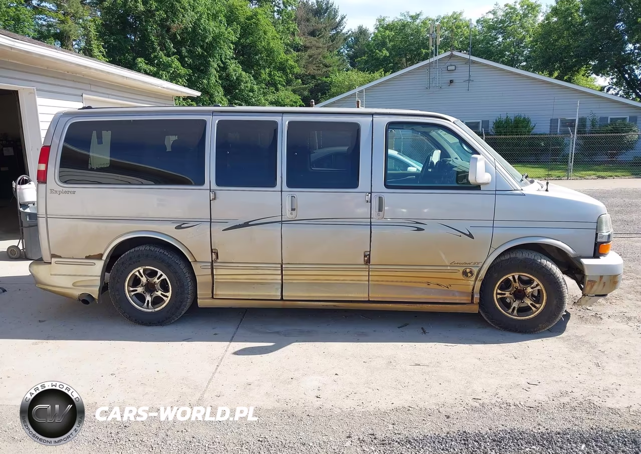 2005 Chevrolet Express Upfitter VIN:1GBFG15T551156412 - 14