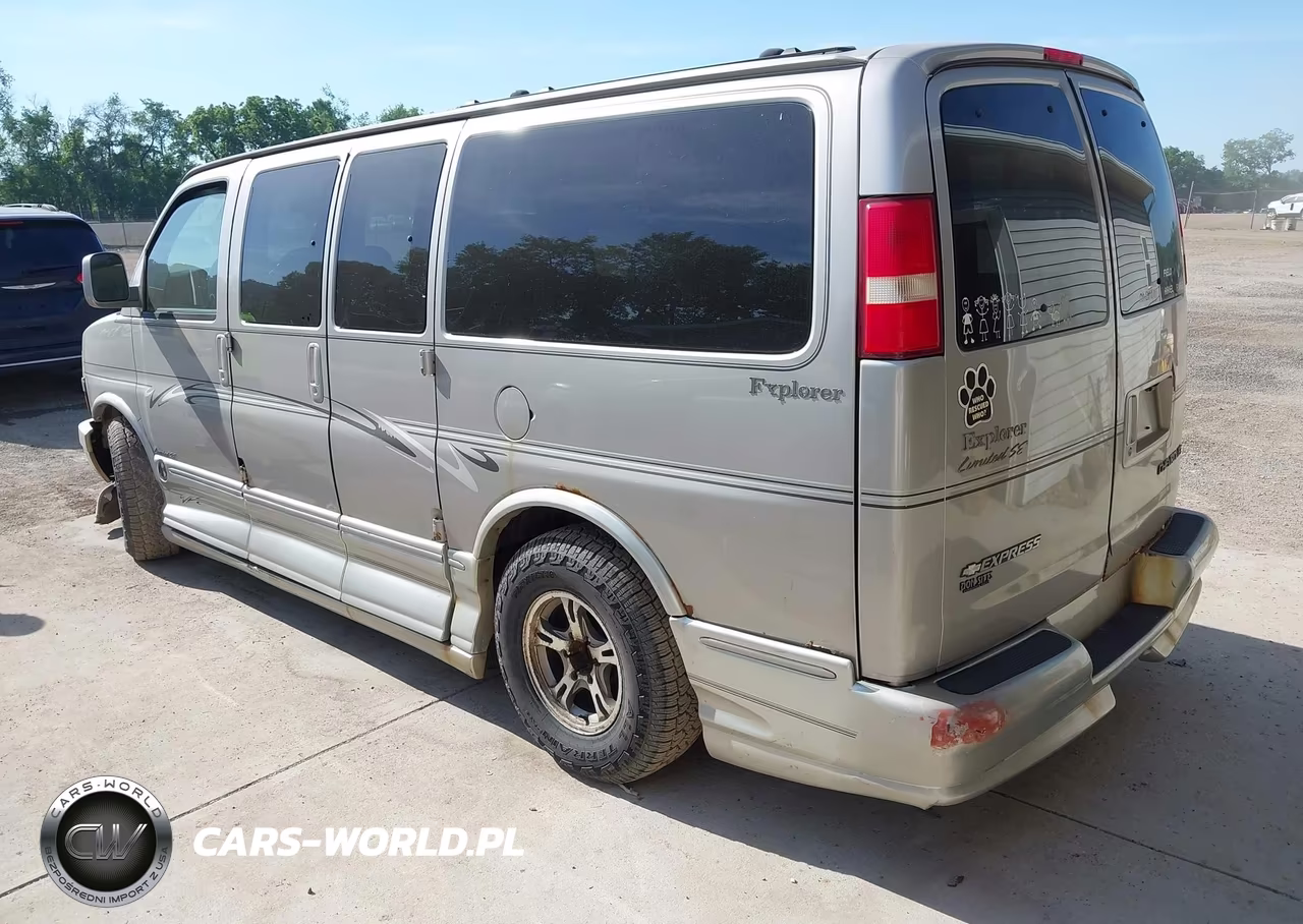 2005 Chevrolet Express Upfitter VIN:1GBFG15T551156412 - 3