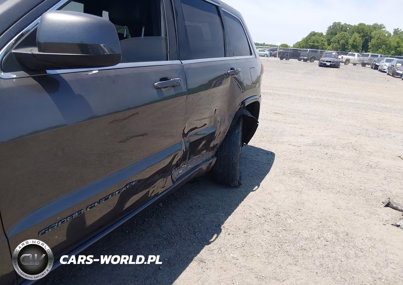 2015 Jeep Grand Cherokee Altitude VIN:1C4RJFAG3FC747053 - 6