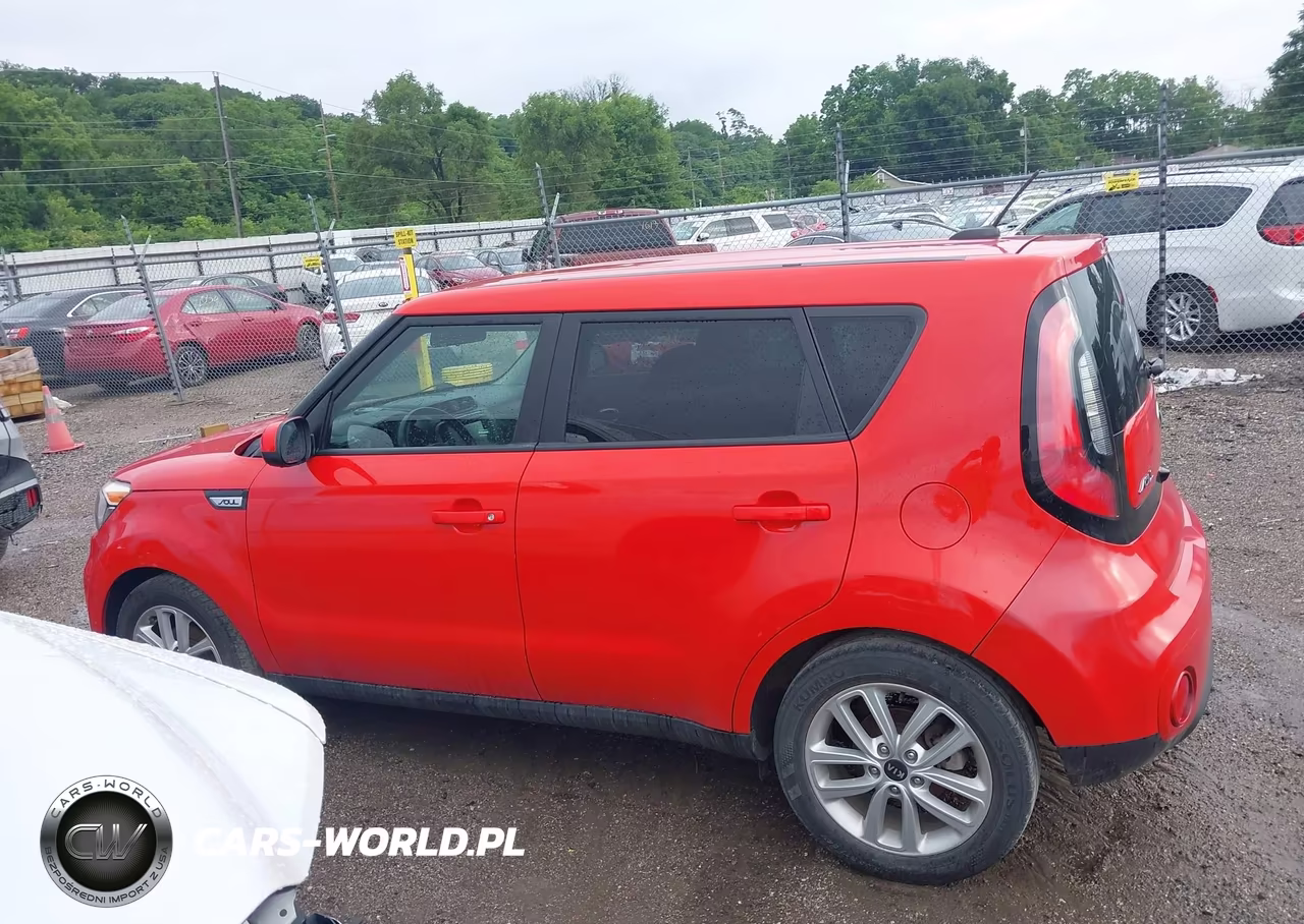 2019 Kia Soul + VIN:KNDJP3A50K7647343 - 14