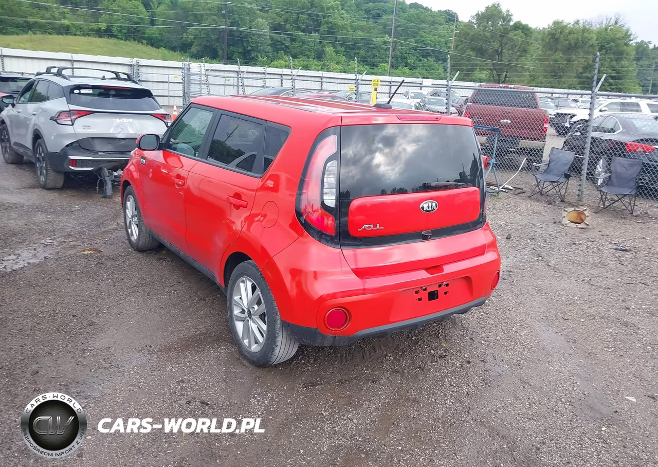 2019 Kia Soul + VIN:KNDJP3A50K7647343 - 3