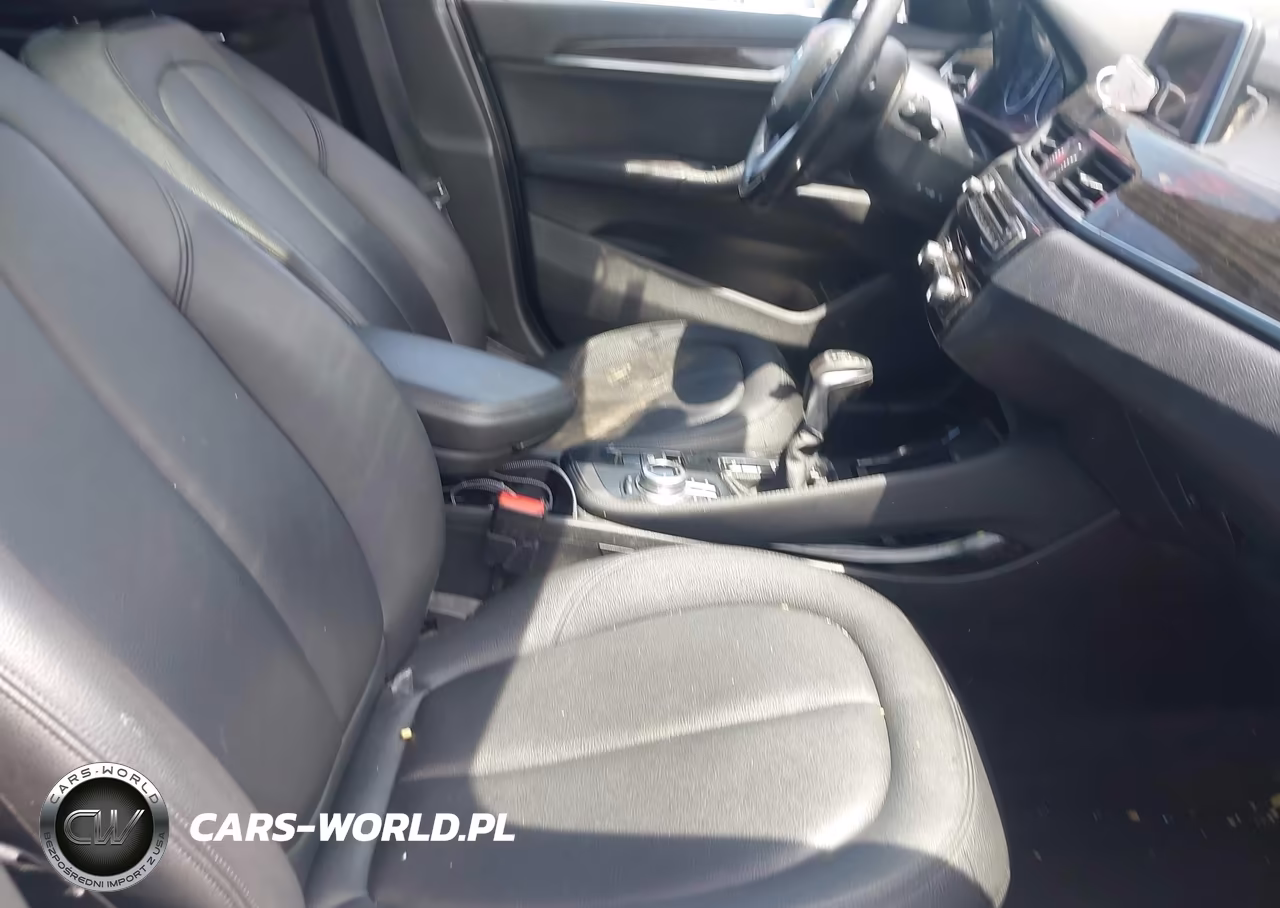 2016 BMW X1 xDrive28I VIN:WBXHT3C39G5E52761 - 5