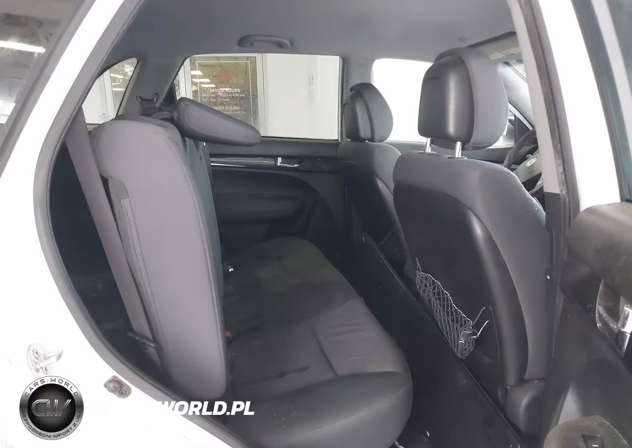 2012 Kia Sorento Lx V6 VIN:5XYKT4A25CG241784 - 8