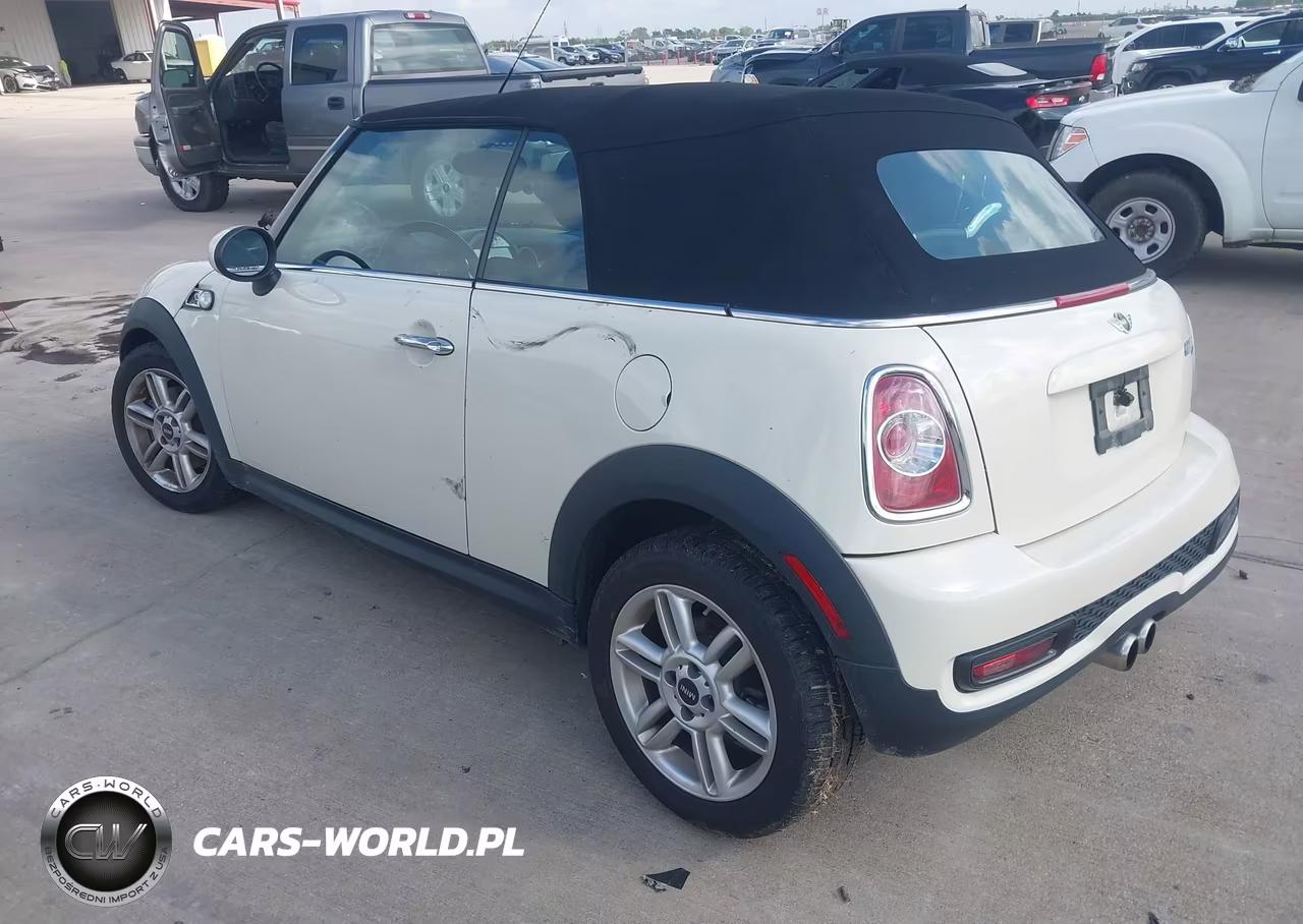 2011 Mini Cooper S VIN:WMWZP3C52BT249085 - 3