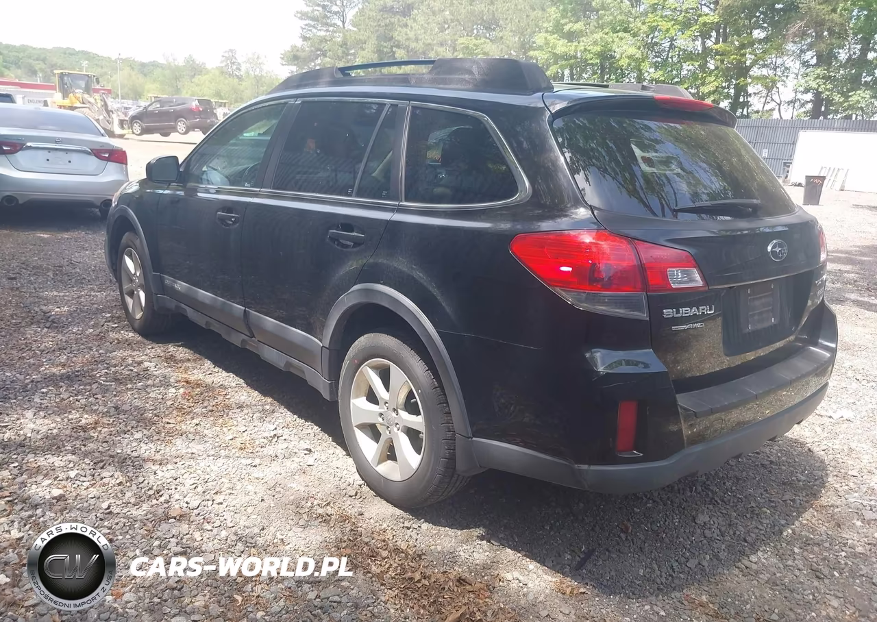 2013 Subaru Outback 2.5I Premium VIN:4S4BRBGC2D3221819 - 3