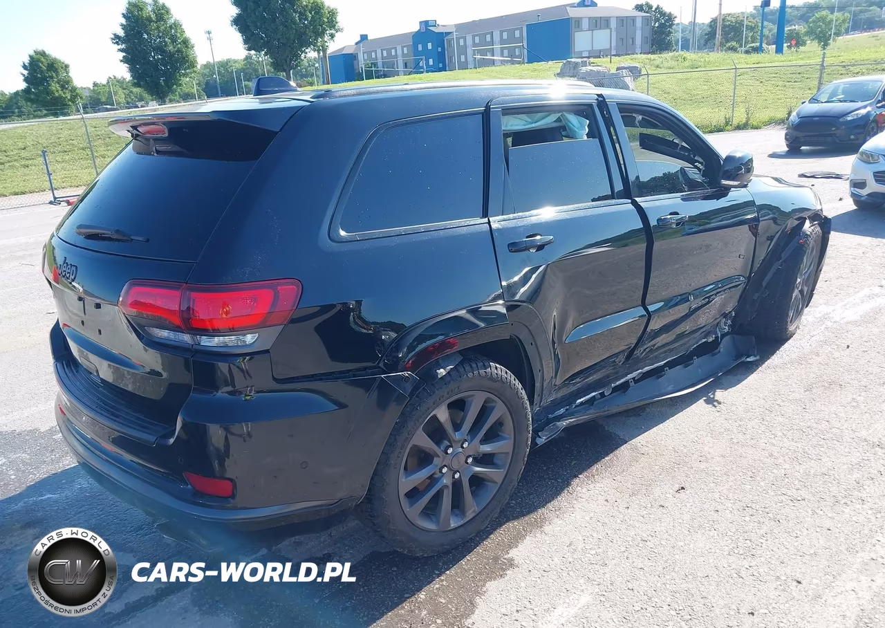 2019 Jeep Grand Cherokee High Altitude 4X4 VIN:1C4RJFCG4KC570262 - 4
