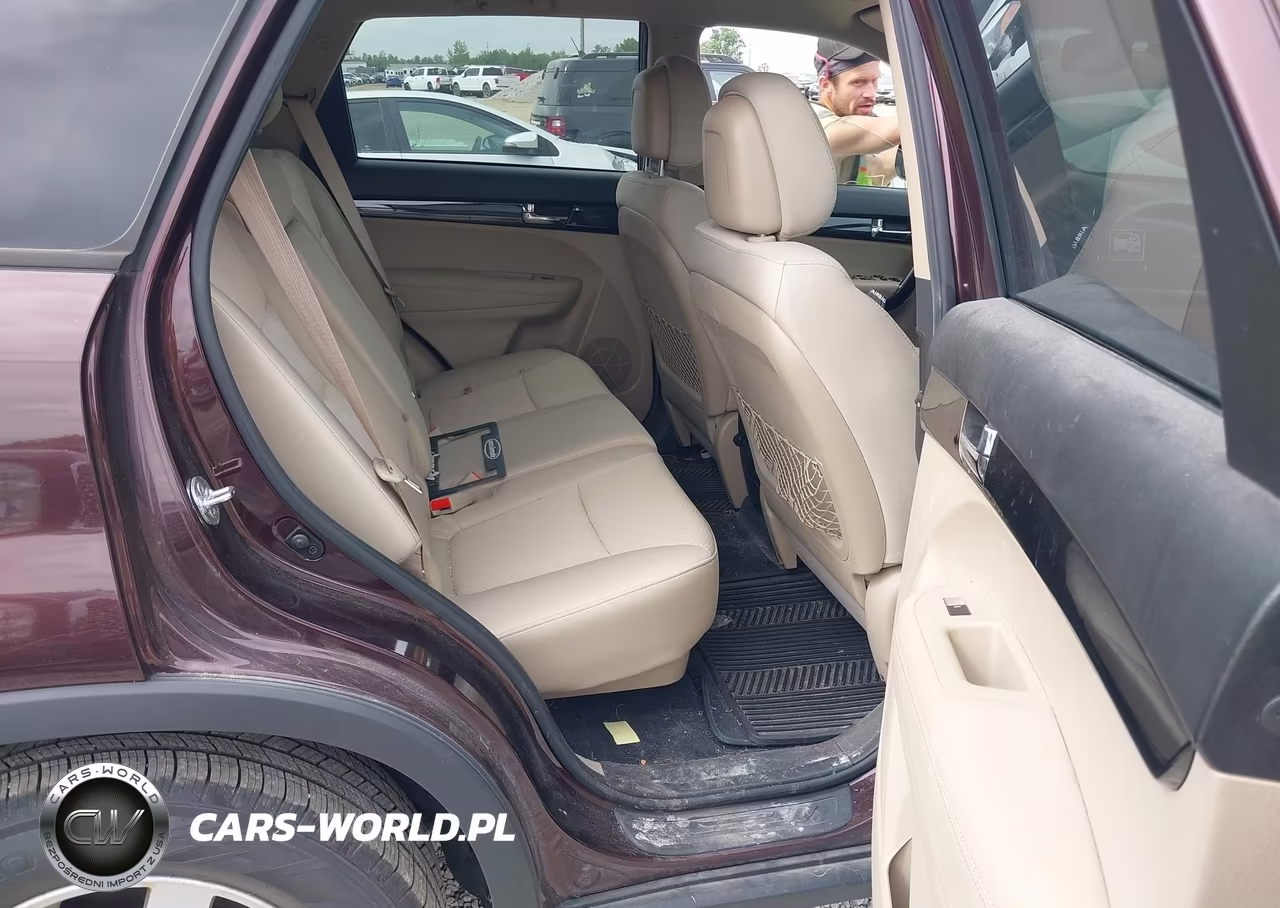 2013 Kia Sorento Lx VIN:5XYKT3A17DG378504 - 8
