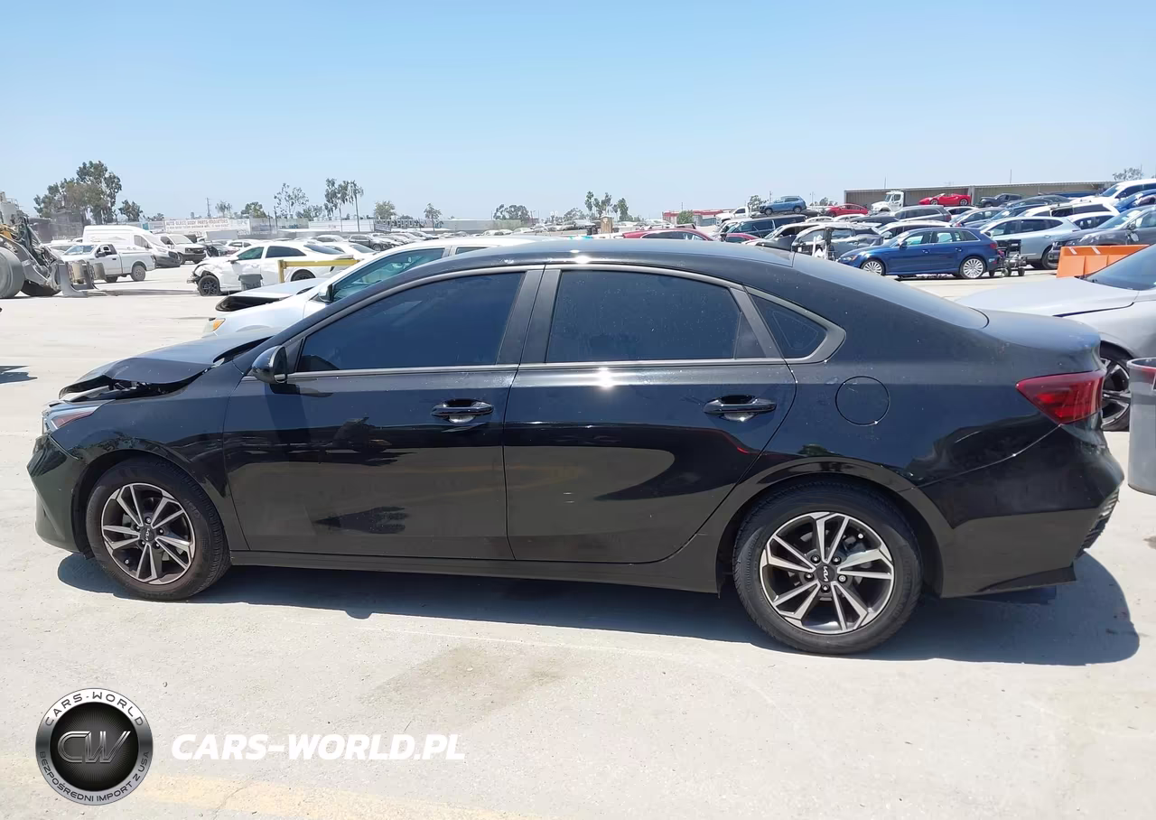 2023 Kia Forte Lxs VIN:3KPF24AD0PE570661 - 14