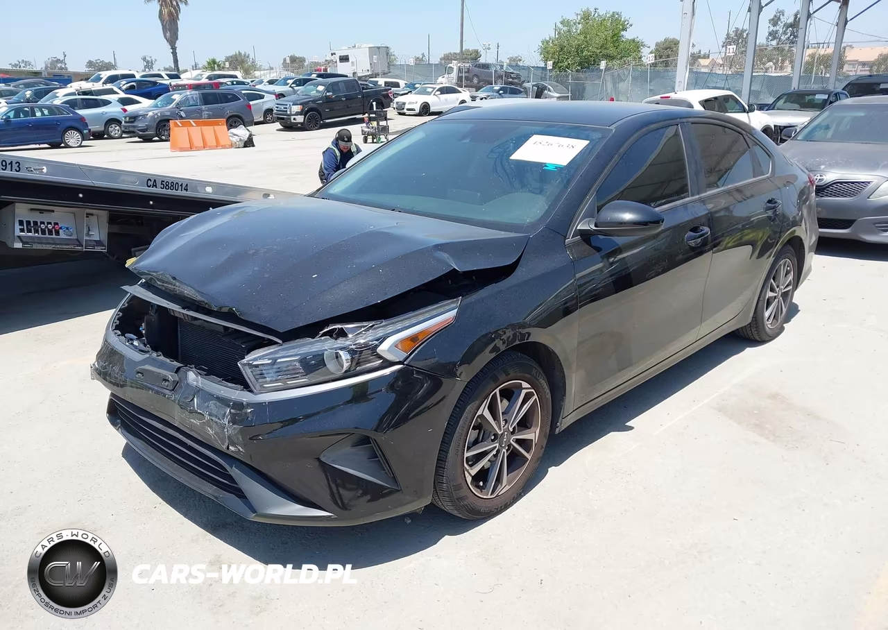 2023 Kia Forte Lxs VIN:3KPF24AD0PE570661 - 2