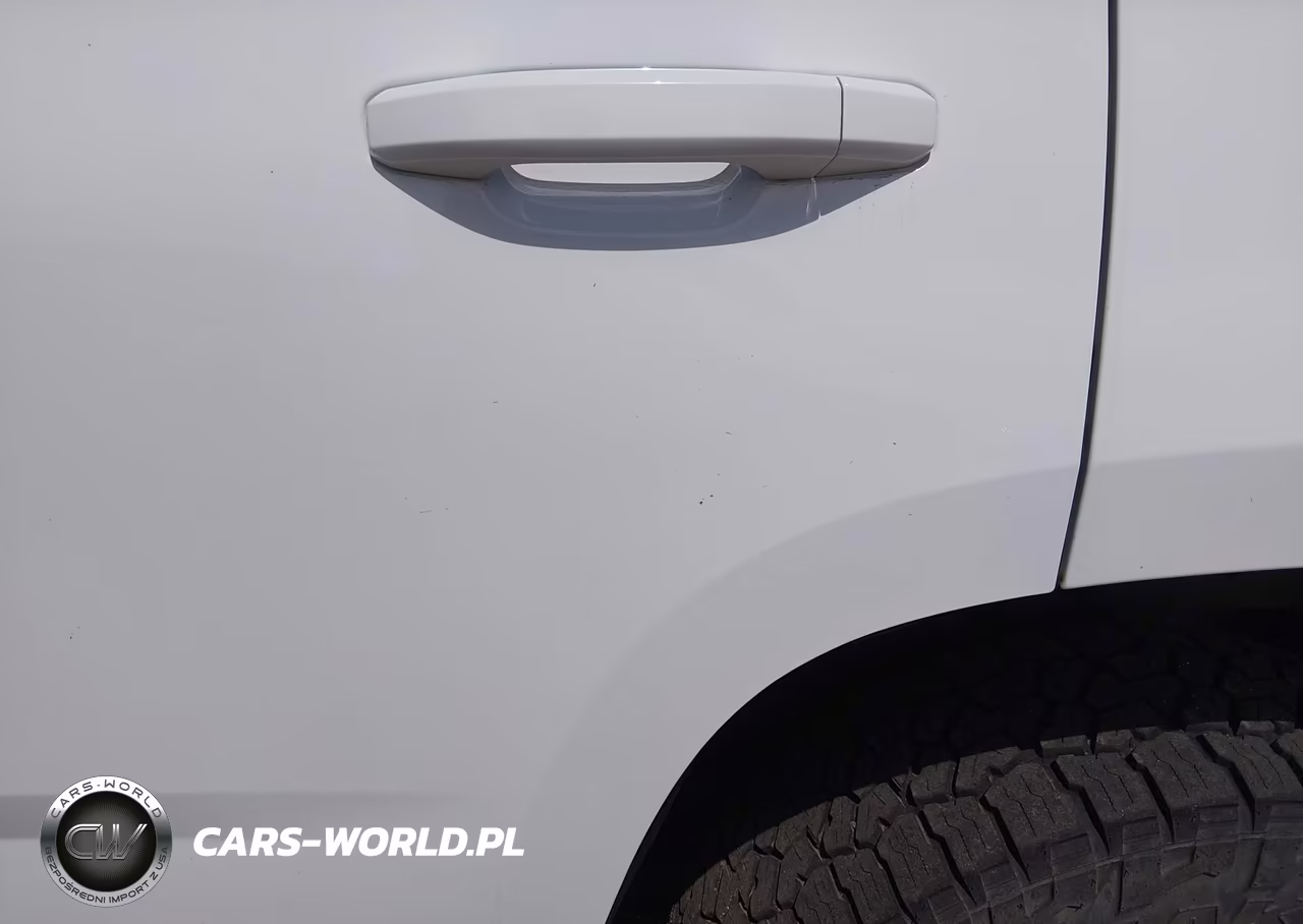 2019 Chevrolet Tahoe Ls VIN:1GNSKAEC2KR101090 - 14