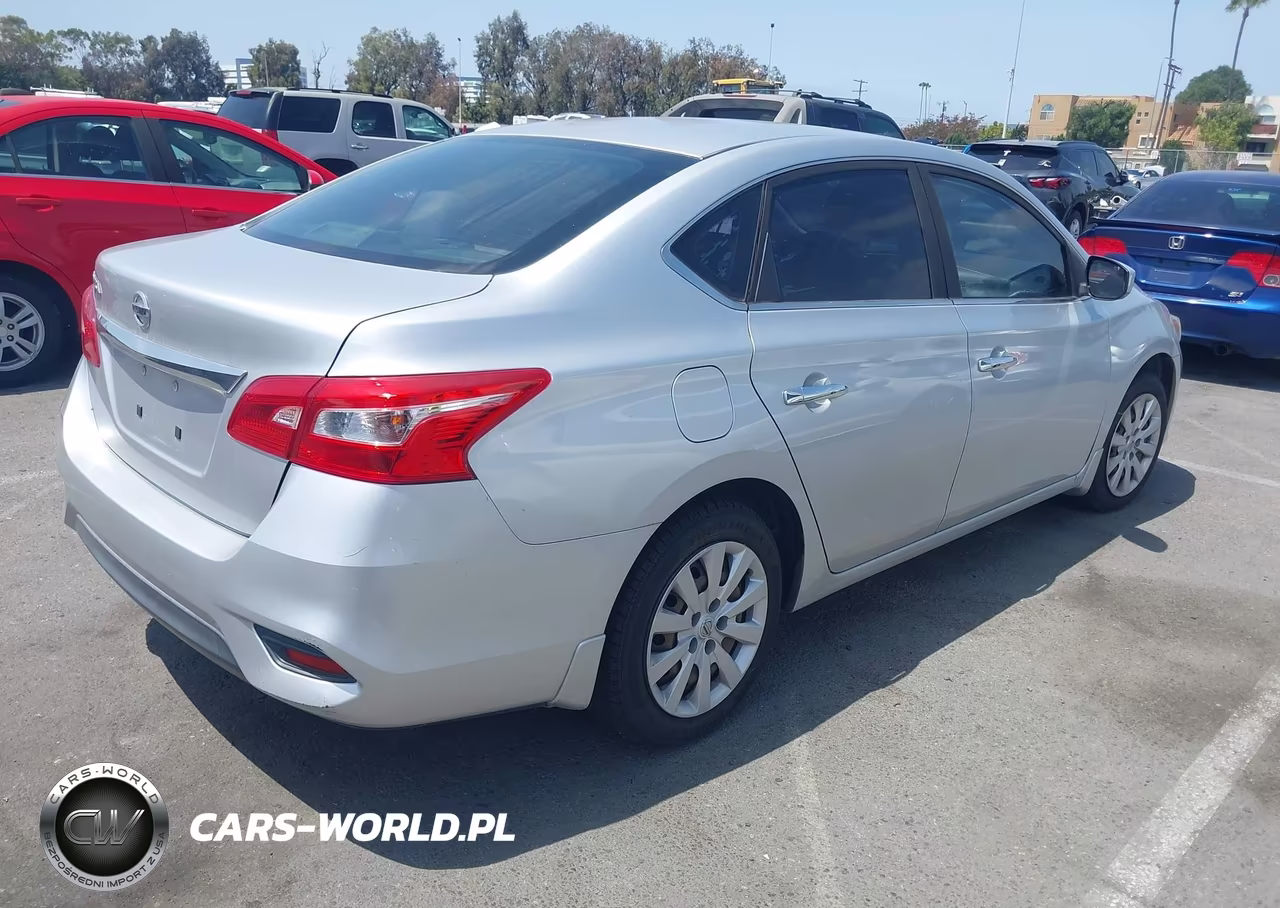 2016 Nissan Sentra S VIN:3N1AB7AP4GY287395 - 4