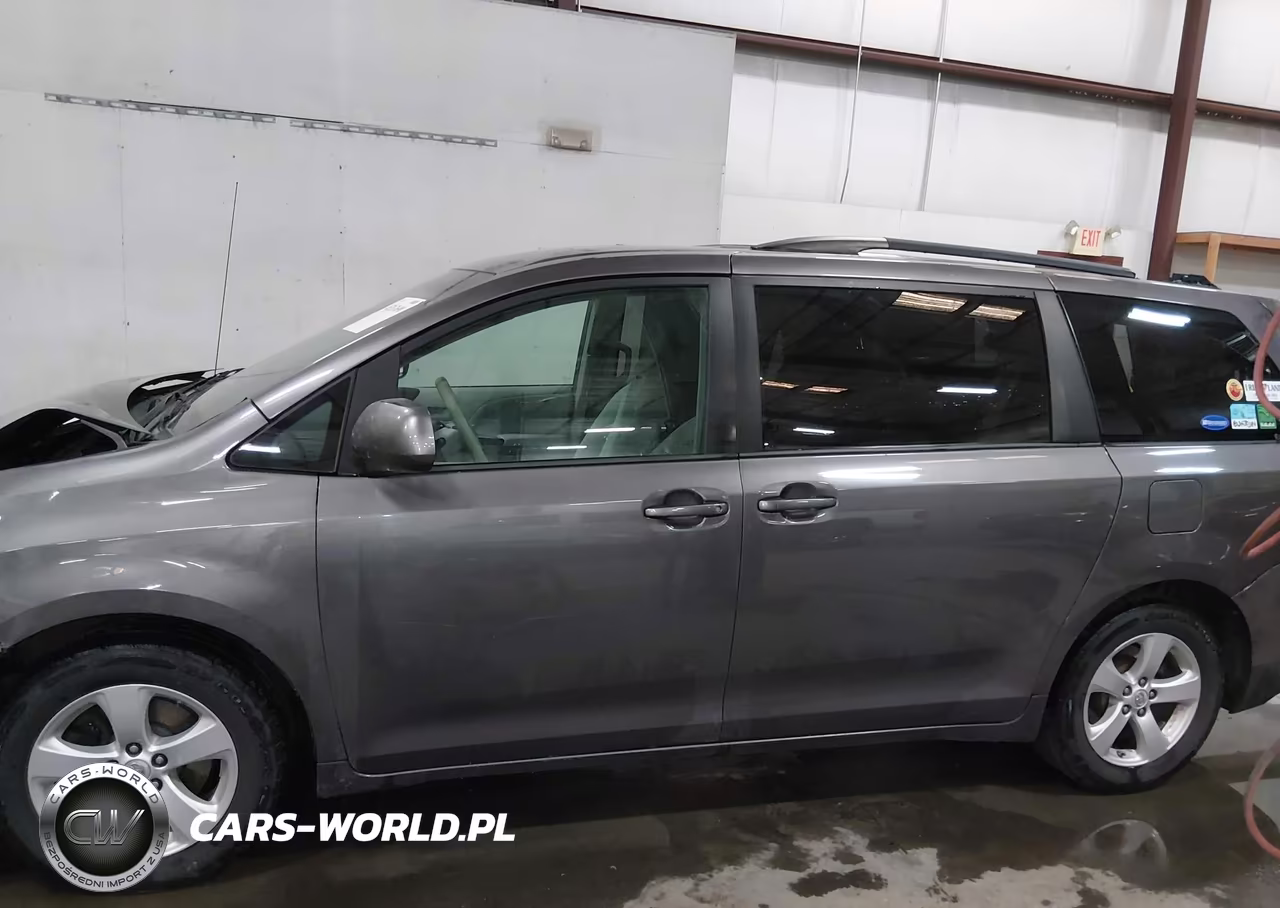 2012 Toyota Sienna Le V6 8 Passenger VIN:5TDKK3DC1CS221925 - 14