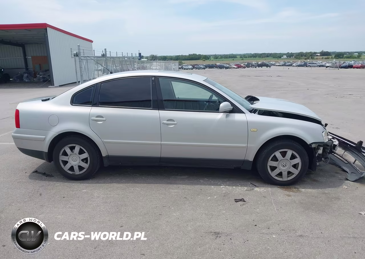 1999 Volkswagen Passat Gls VIN:WVWMA63B1XE424685 - 13