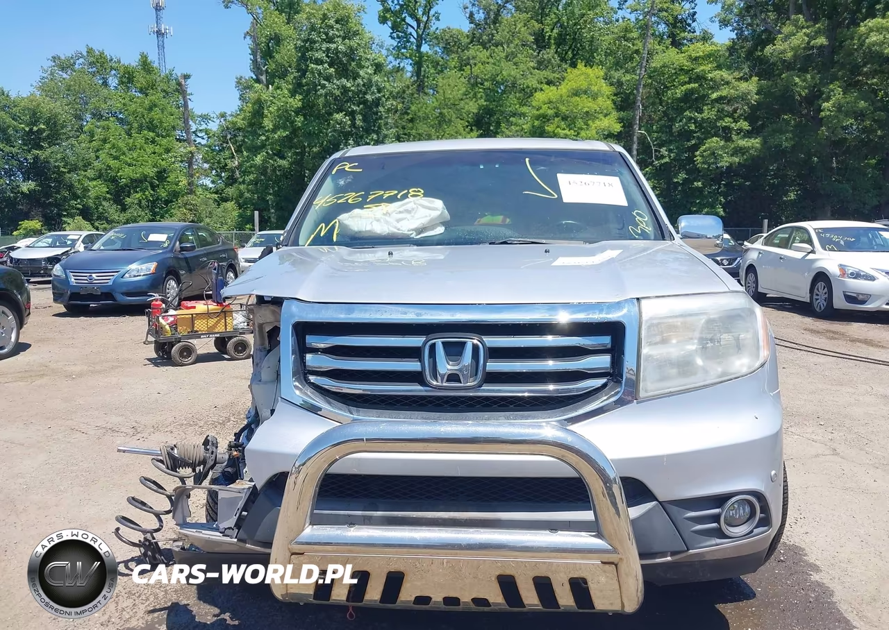 2015 Honda Pilot Touring VIN:5FNYF4H93FB051207 - 13