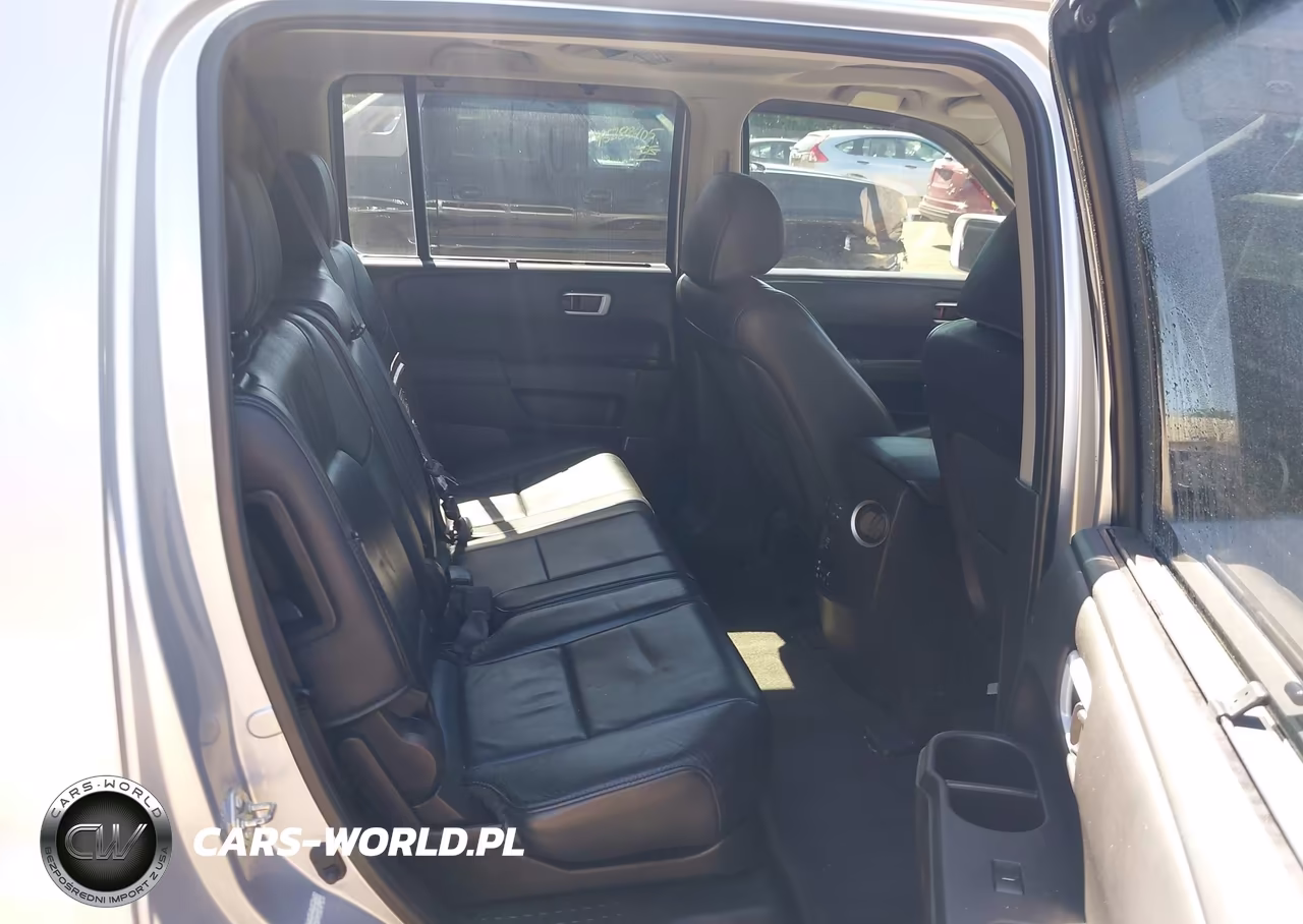 2015 Honda Pilot Touring VIN:5FNYF4H93FB051207 - 8