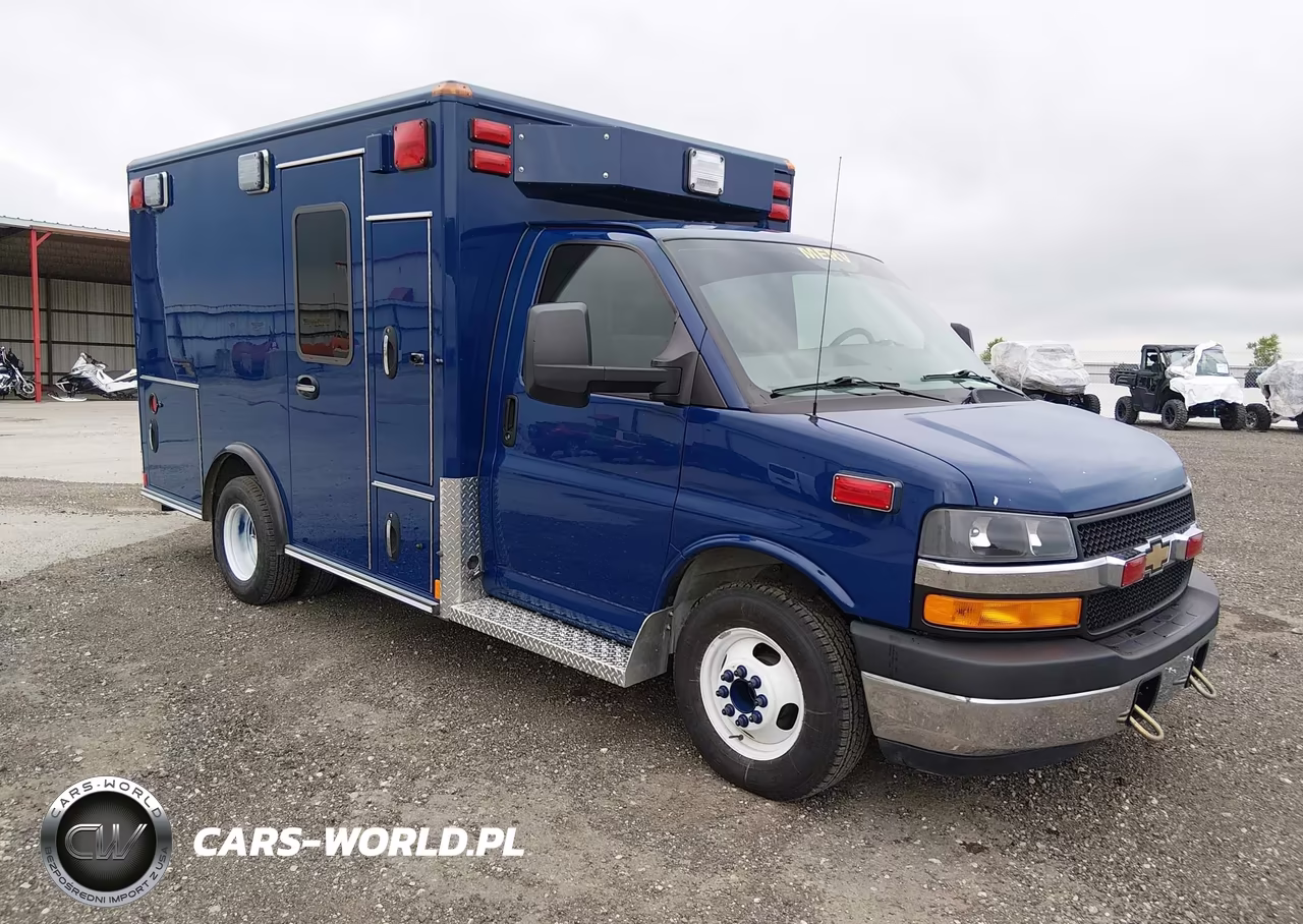 2015 Chevrolet Express Cutaway 3500 Diesel – zdjęcie 1 z 18