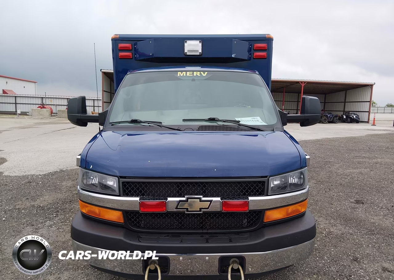 2015 Chevrolet Express Cutaway 3500 Diesel VIN:1GB3G2CL4F1262783 - 14