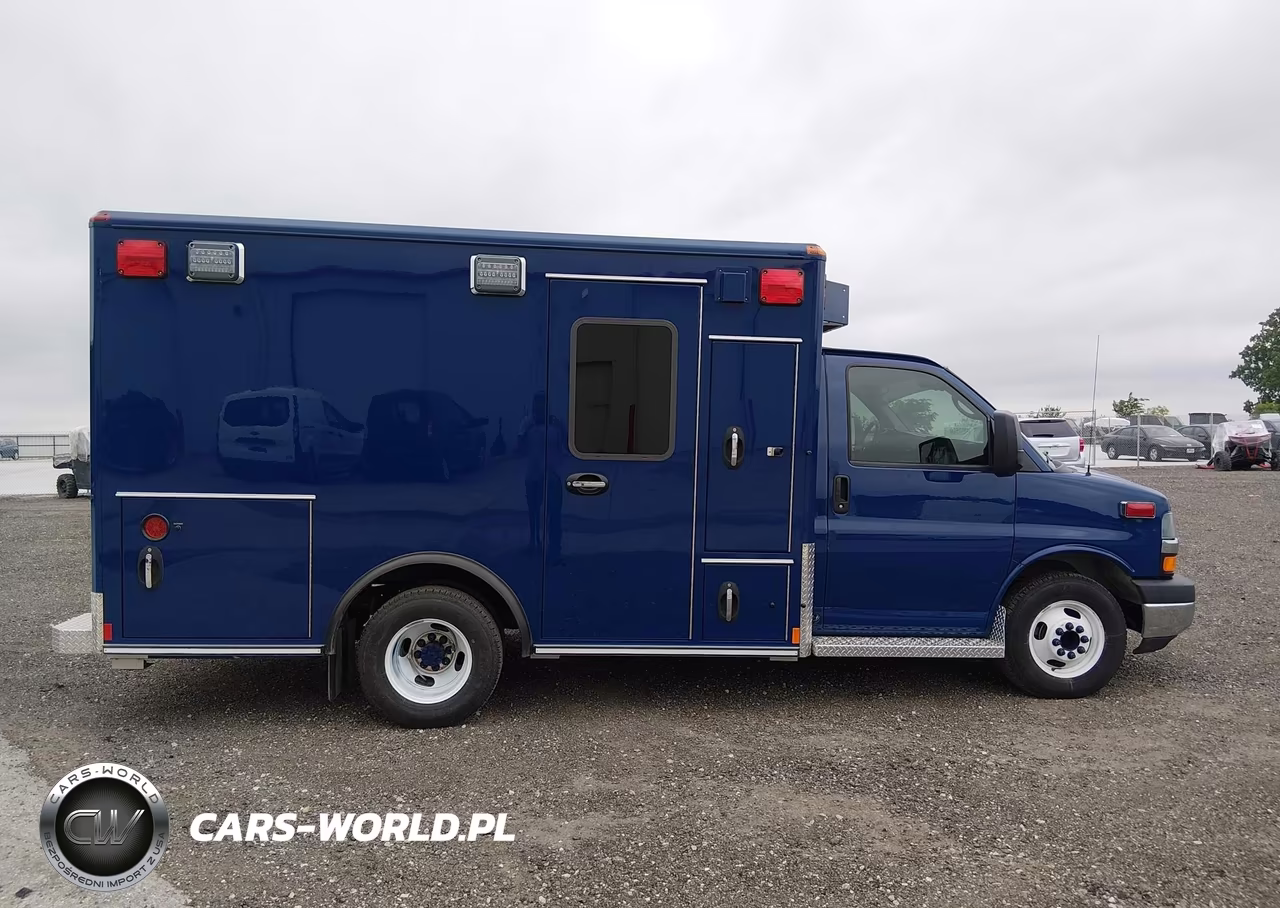 2015 Chevrolet Express Cutaway 3500 Diesel VIN:1GB3G2CL4F1262783 - 15