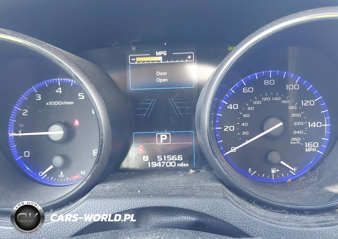 2017 Subaru Outback 3.6R Limited VIN:4S4BSENCXH3294046 - 7