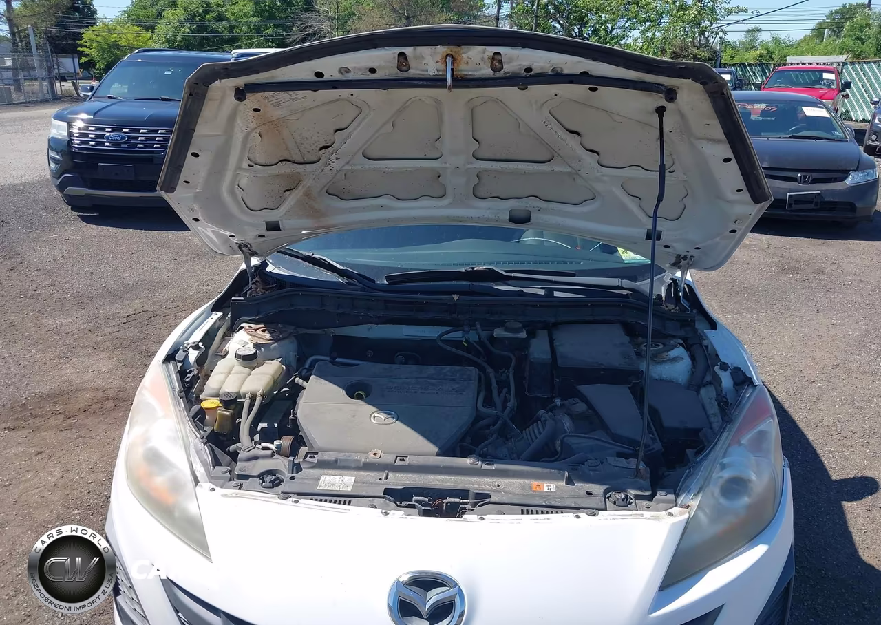 2011 Mazda Mazda3 I Sport VIN:JM1BL1UG0B1382573 - 10