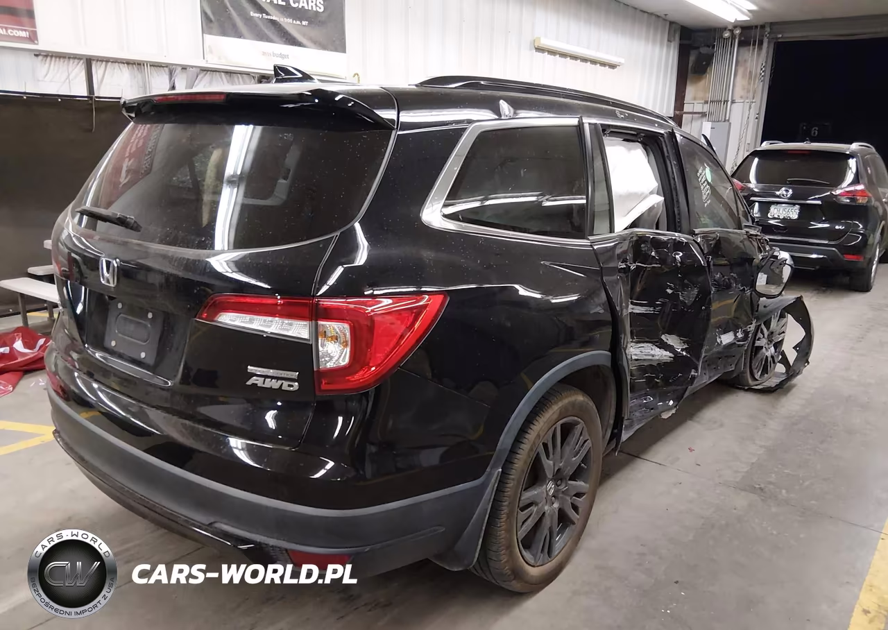 2021 Honda Pilot Awd Special Edition VIN:5FNYF6H23MB008871 - 4