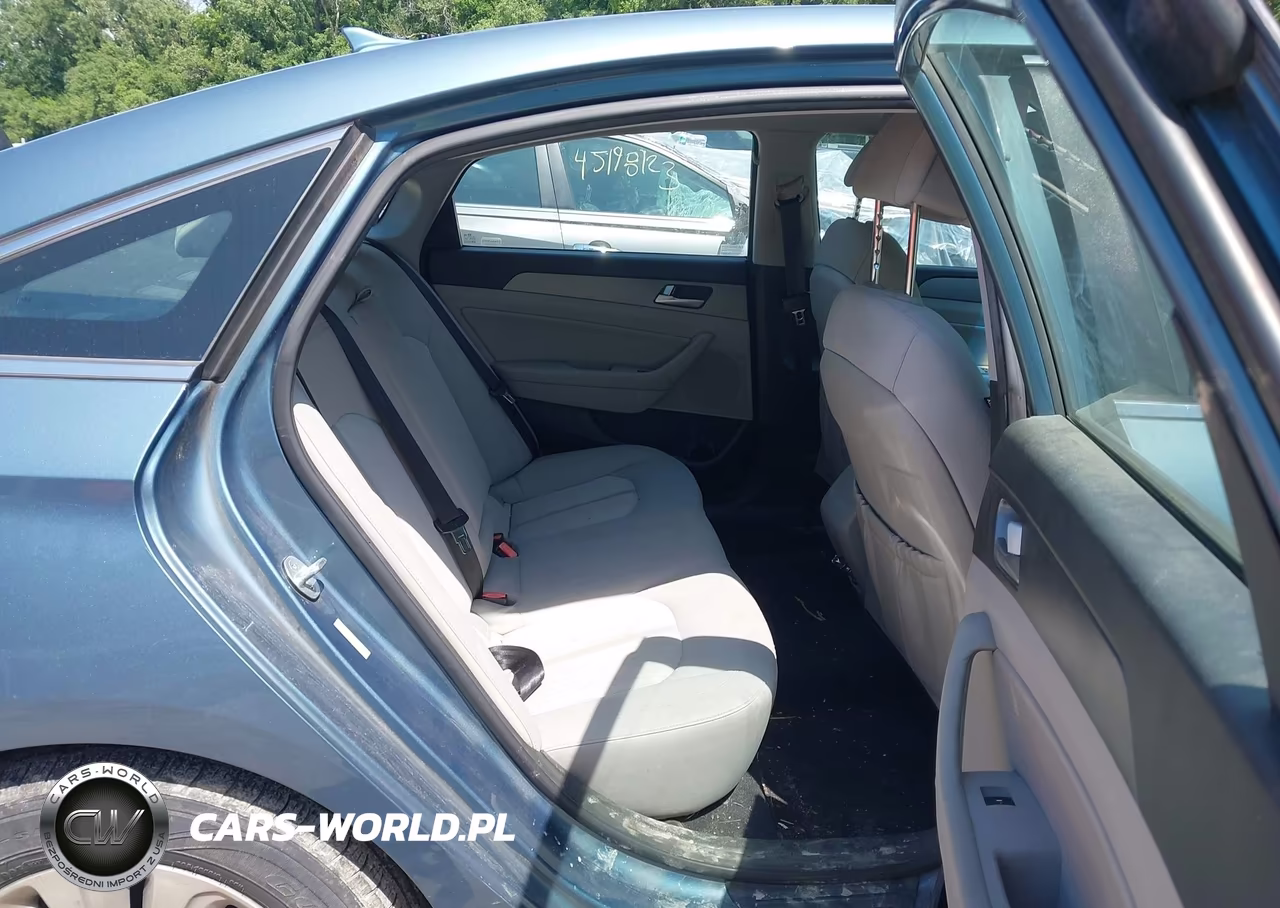 2016 Hyundai Sonata Hybrid Se VIN:KMHE24L19GA011039 - 8
