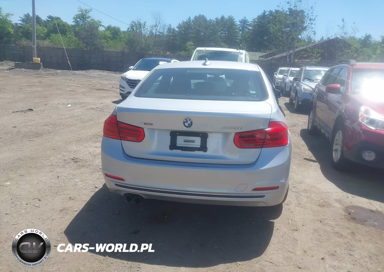 2017 BMW 330I xDrive VIN:WBA8D9G5XHNU59495 - 16