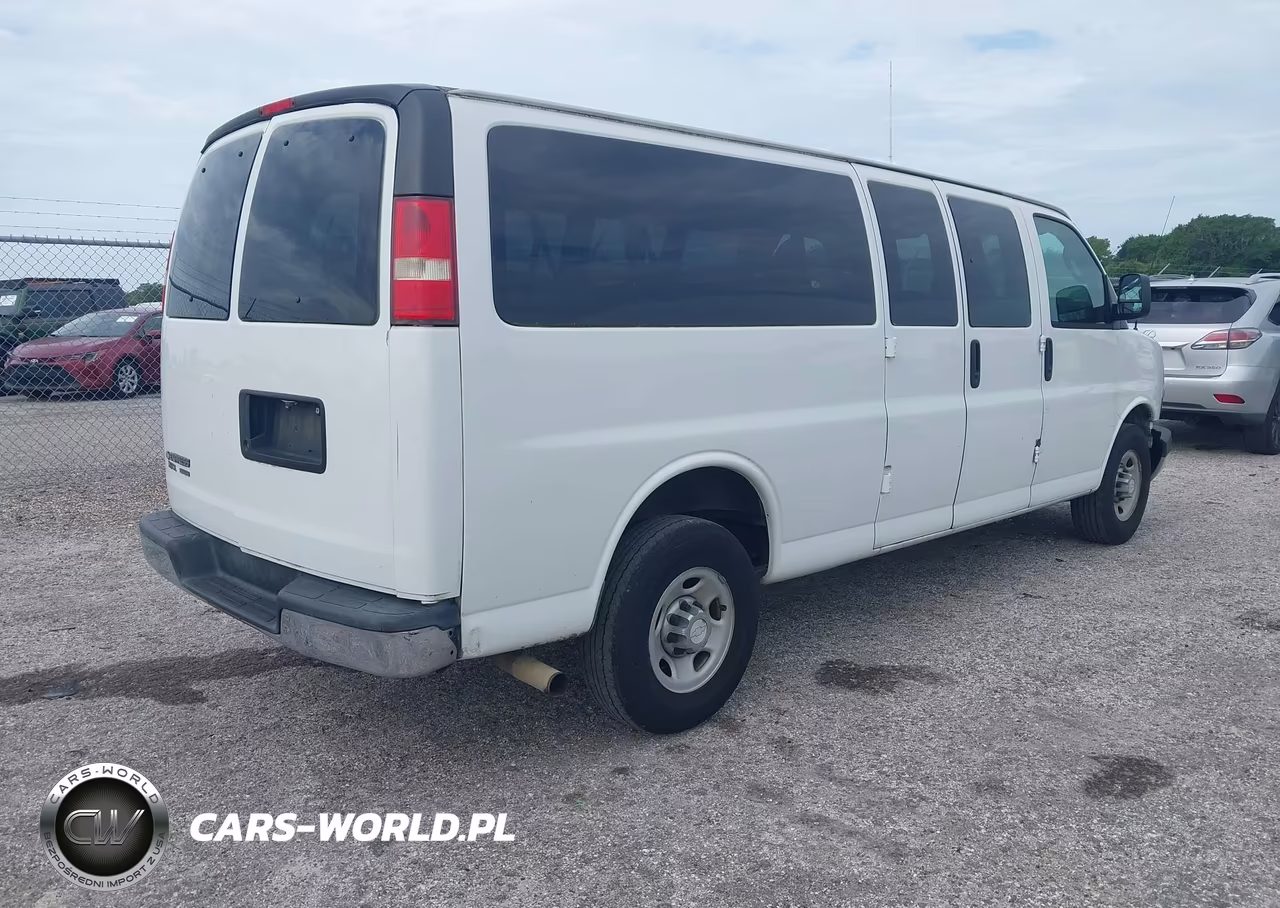 2016 Chevrolet Express 3500 Lt VIN:1GAZGPFG5G1293097 - 4