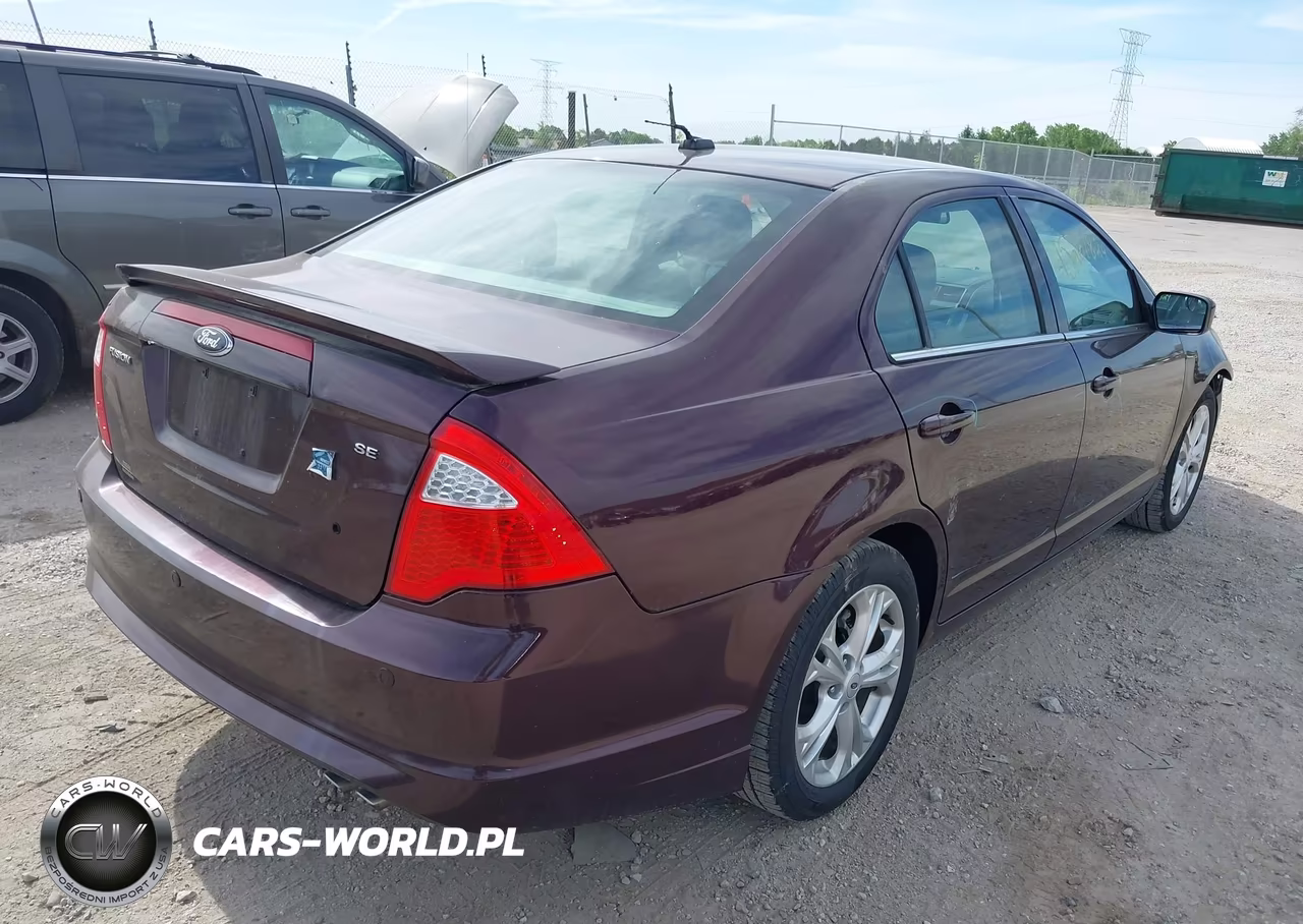 2012 Ford Fusion Se VIN:3FAHP0HA9CR373642 - 4
