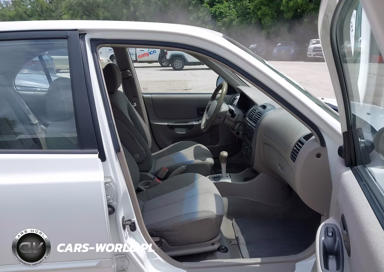 2002 Hyundai Accent Gl VIN:KMHCG45C12U374126 - 5