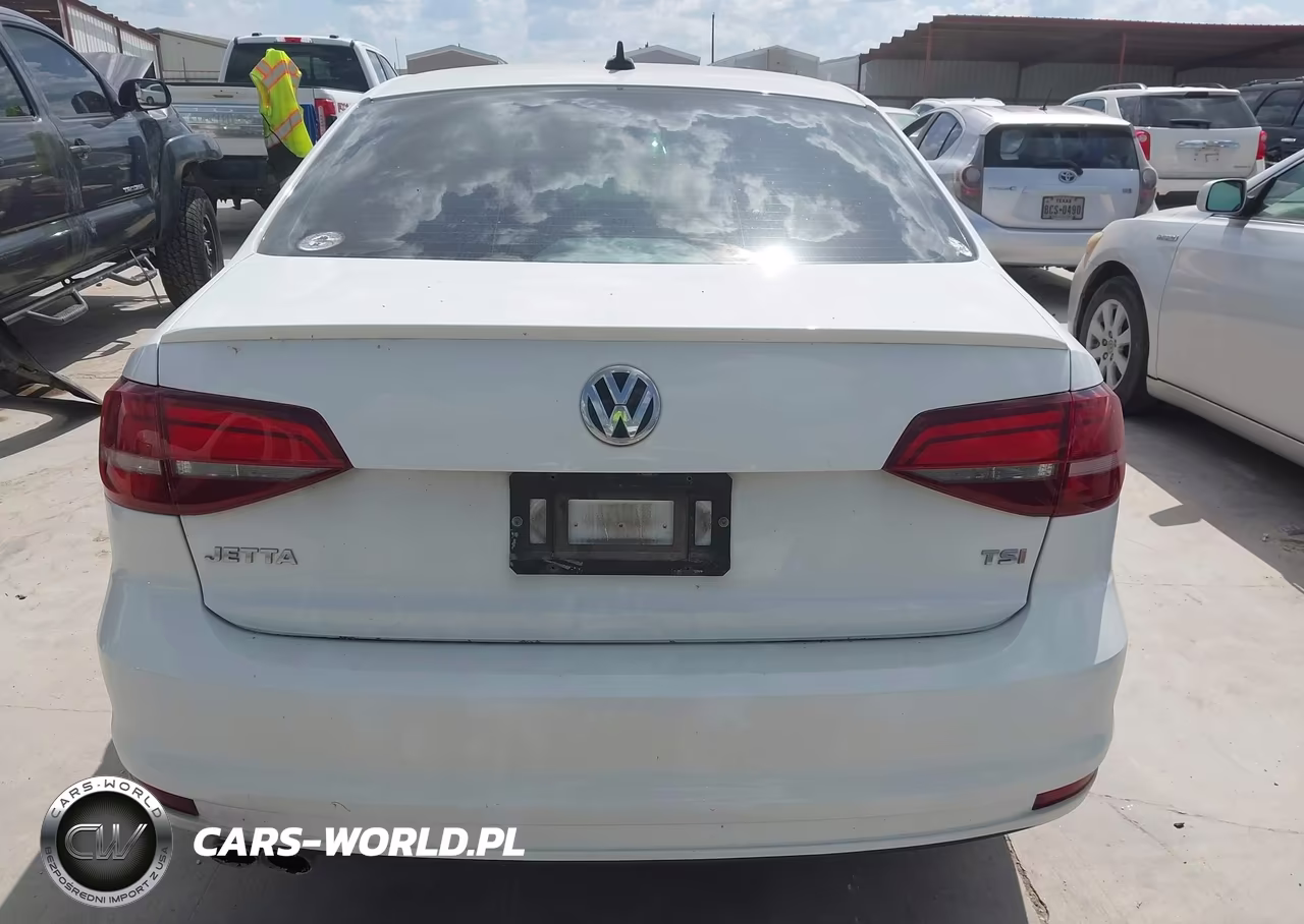 2016 Volkswagen Jetta 1.8T Sport VIN:3VWD17AJ9GM370544 - 16