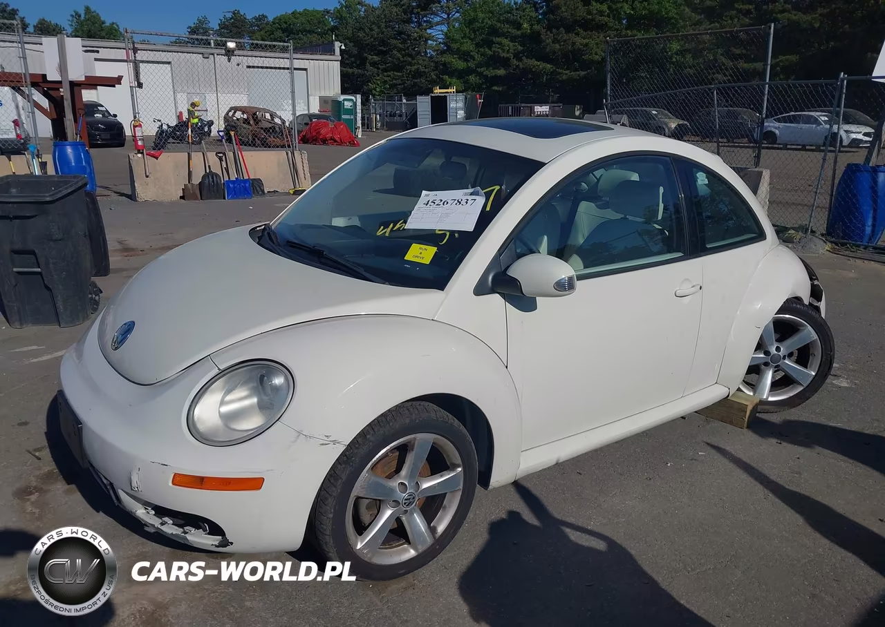 2008 Volkswagen New Beetle Black Tie Edition-Triple White VIN:3VWFG31C28M510744 - 2
