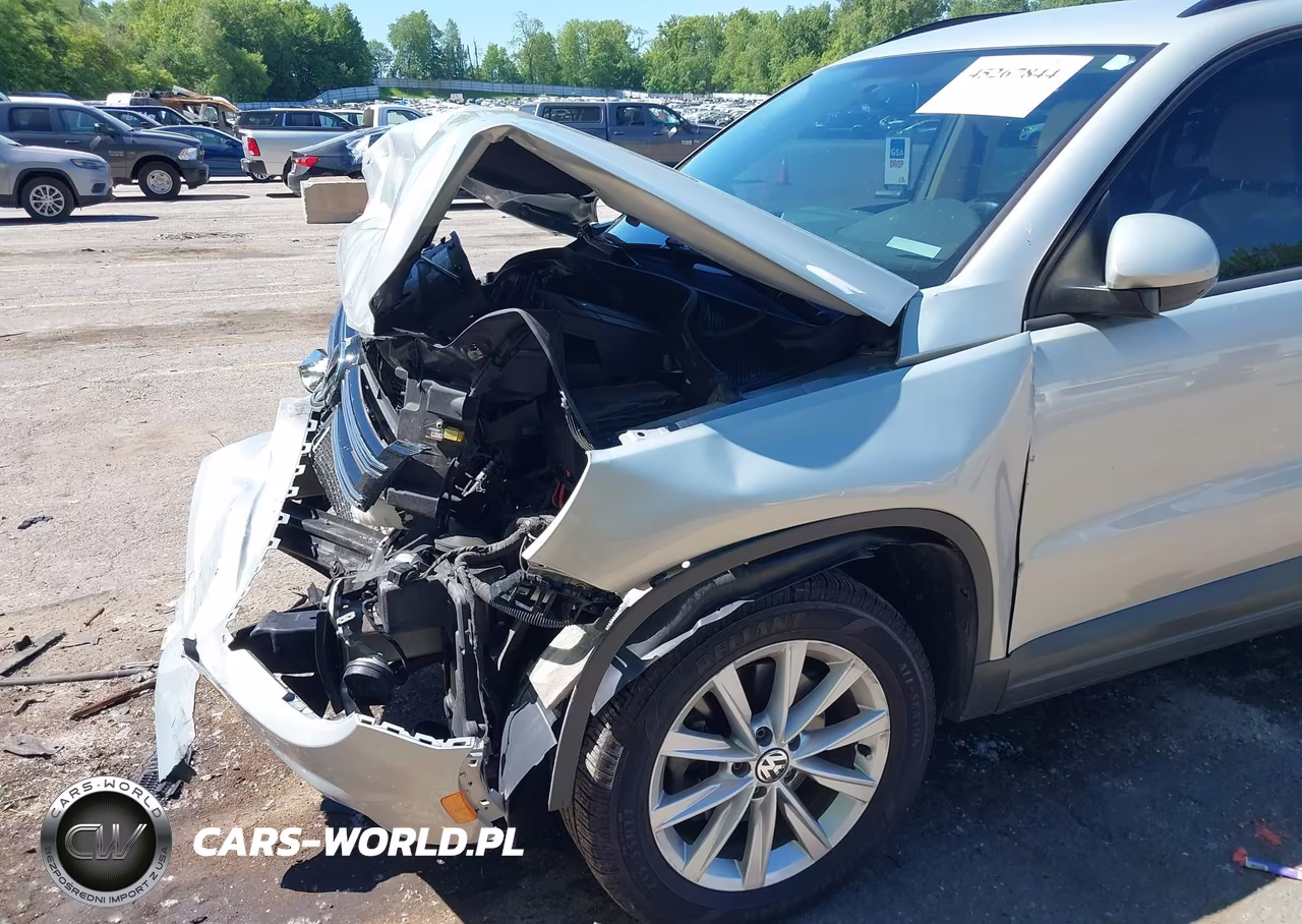 2015 Volkswagen Tiguan Se VIN:WVGAV7AX4FW563743 - 6