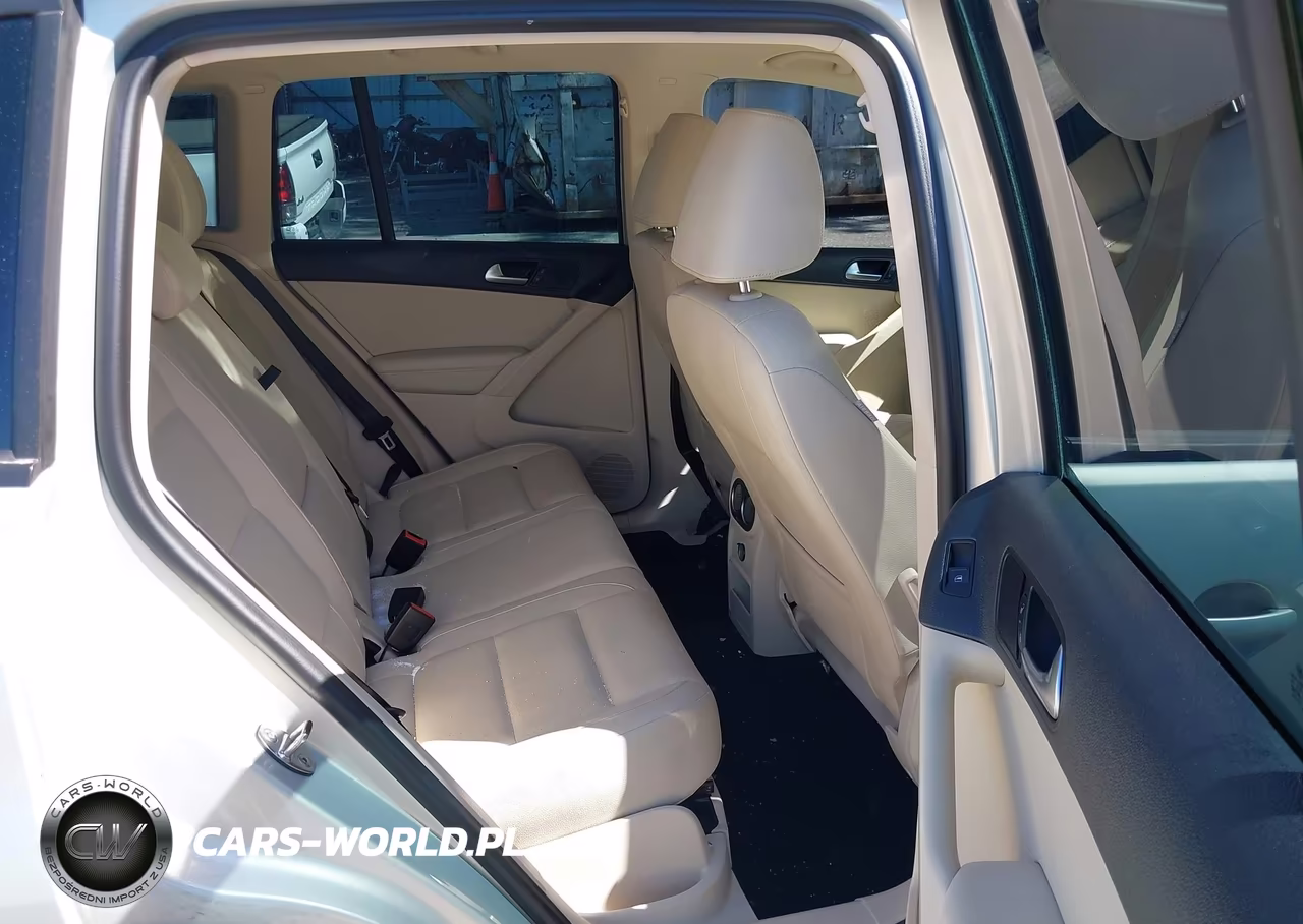 2015 Volkswagen Tiguan Se VIN:WVGAV7AX4FW563743 - 8