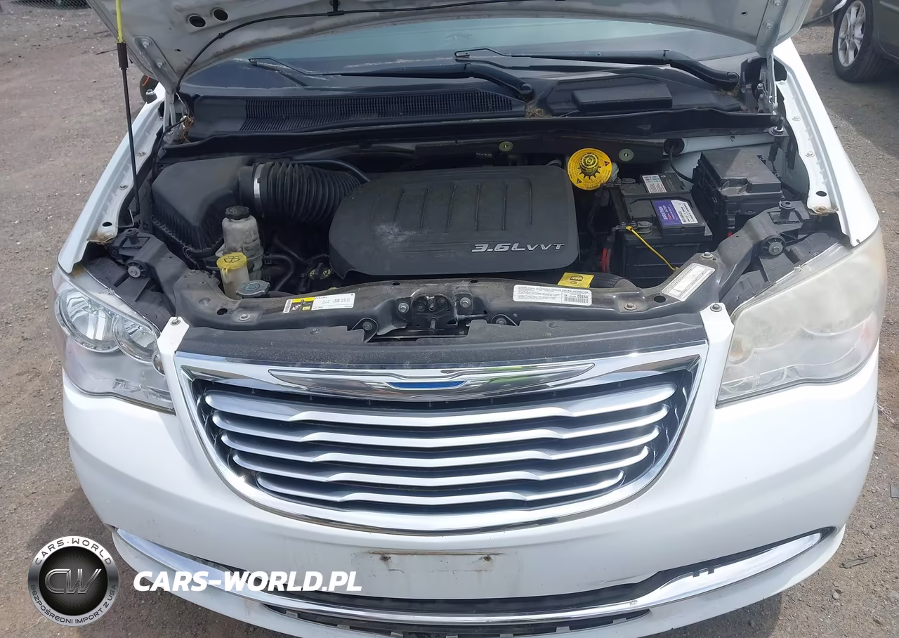 2014 Chrysler Town & Country Touring-L 30Th Anniversary VIN:2C4RC1CGXER313437 - 6