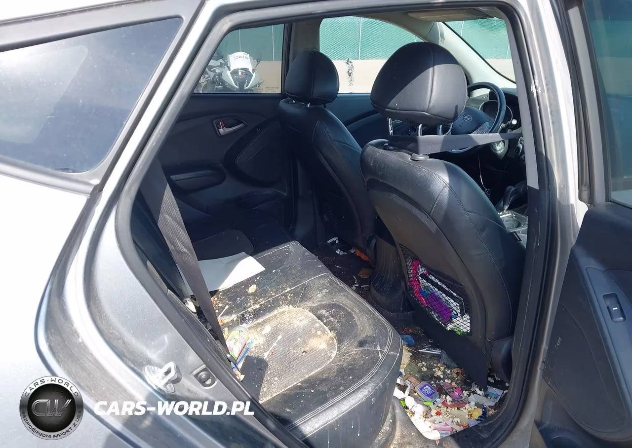 2010 Hyundai Tucson Gls VIN:KM8JU3AC0AU056867 - 8