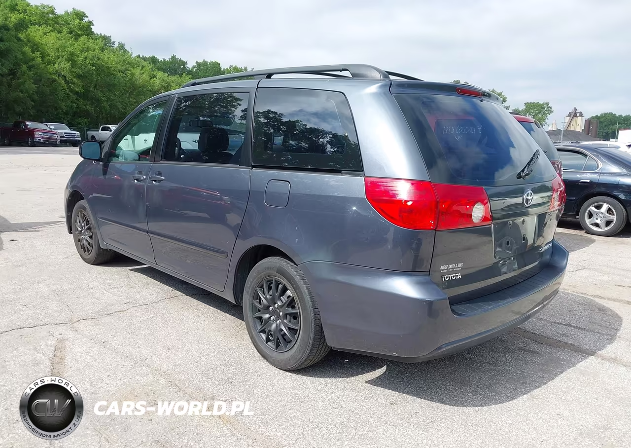 2007 Toyota Sienna Ce VIN:5TDZK23CX7S040984 - 3