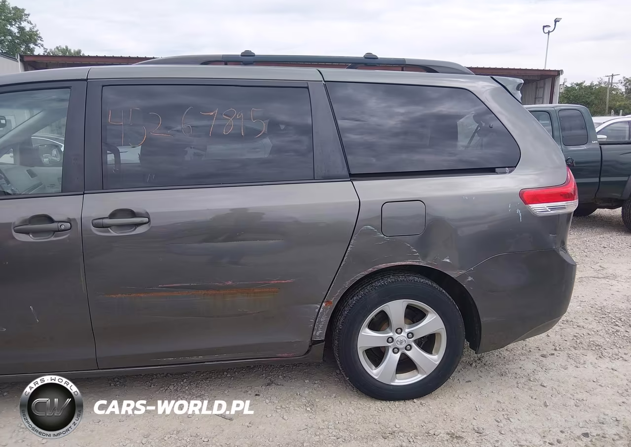 2012 Toyota Sienna Le V6 8 Passenger VIN:5TDKK3DC0CS248212 - 18