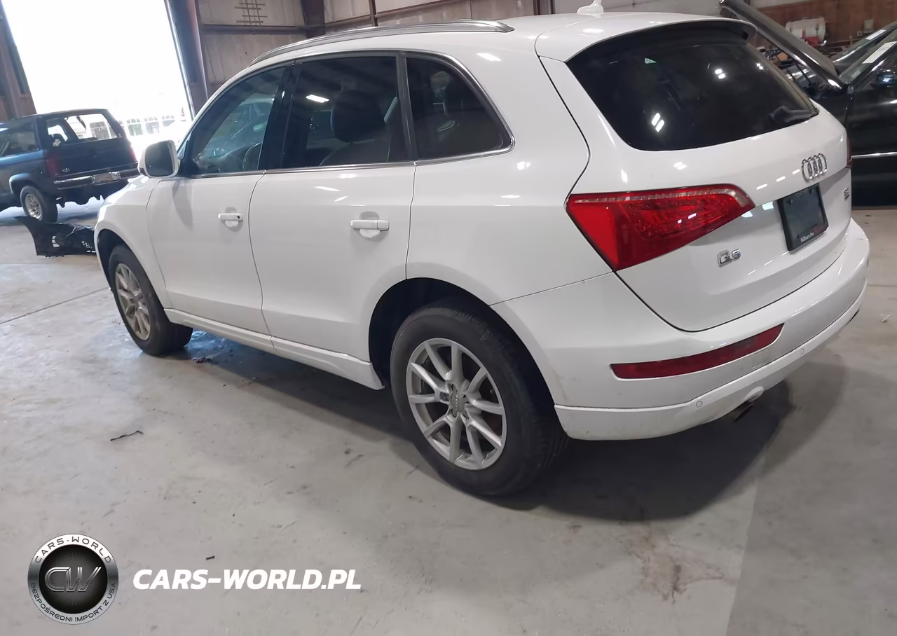 2010 Audi Q5 3.2 Premium VIN:WA1LKAFP8AA088934 - 3