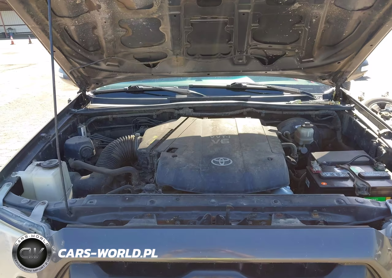 2012 Toyota Tacoma Base V6 VIN:3TMMU4FN4CM049008 - 10