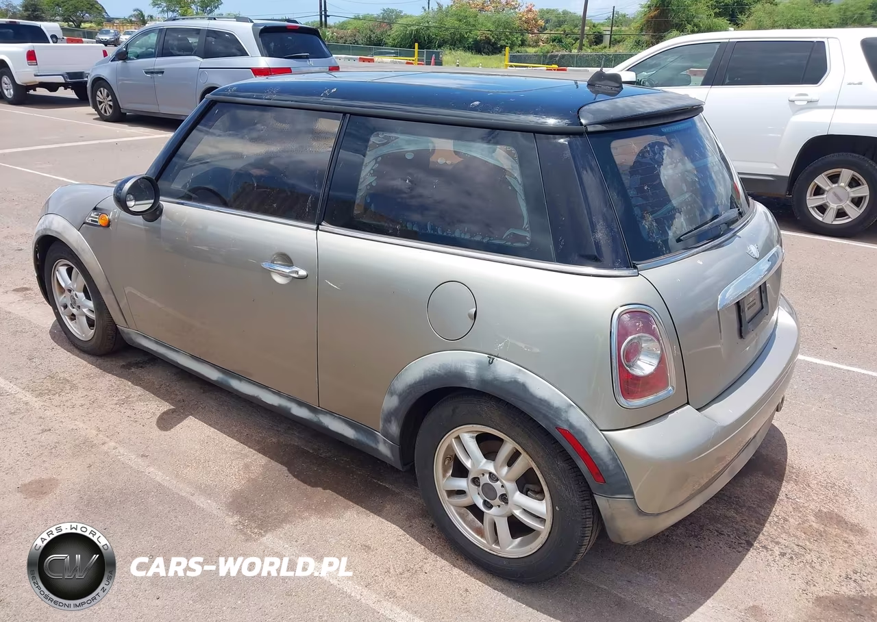 2011 Mini Cooper VIN:WMWSU3C5XBT091184 - 3