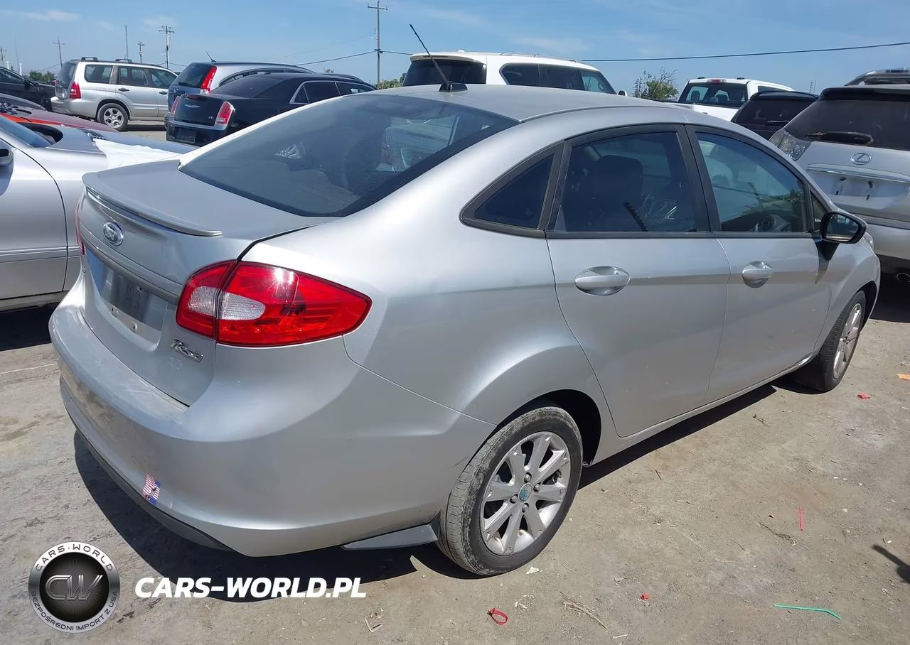 2011 Ford Fiesta Se VIN:3FADP4BJ9BM116913 - 4