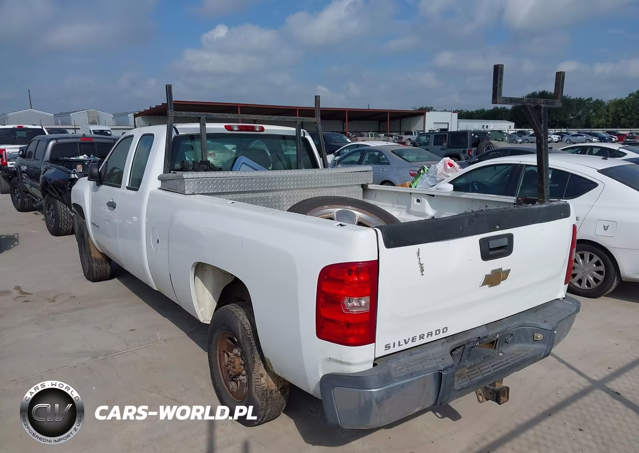 2007 Chevrolet Silverado 2500Hd Work Truck VIN:1GCHC29K67E594116 - 3
