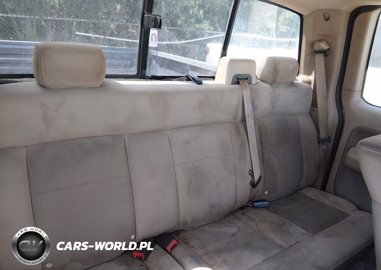 2005 Ford F-150 Stx-Xl-Xlt VIN:1FTRX12W85KD47484 - 8